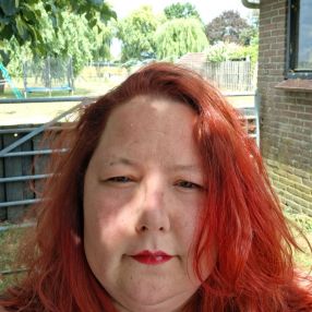 Joyce, Babysitter in Ingen