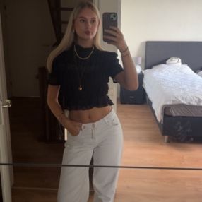 Lisanne, Babysitter in Gorredijk