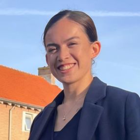 Rosa, Babysitter in Houten