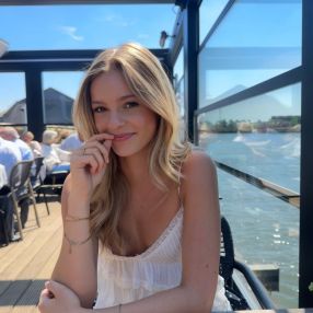 Esmee, Babysitter in Krimpen aan de Lek