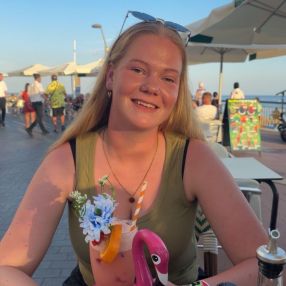 Fenne, Babysitter in Hoogkarspel