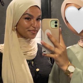 Ibtihal, Oppas in Meppel