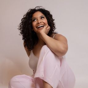 Chelayna, Babysitter in Doesburg