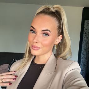 Demi, Babysitter in Berkel en Rodenrijs
