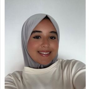 Amel, Babysitter in Bussum