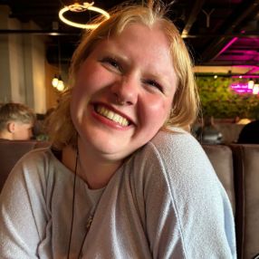Lonneke, Babysitter in Schagerbrug