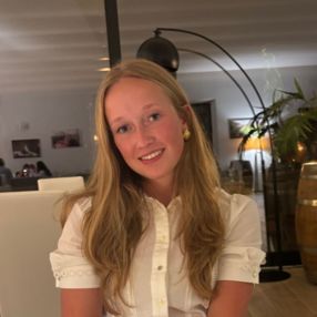 Sophie, Oppas in Oldebroek