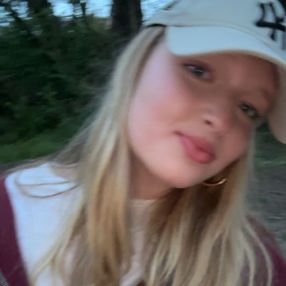 Louise, Babysitter in Loosdrecht