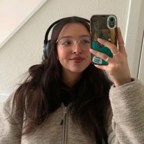 Latisha, Babysitter in Lisse