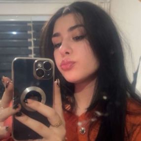 Alaa, Babysitter in Nieuw-Buinen