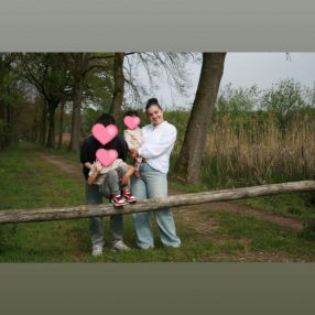 Lara, Oppas in Horst