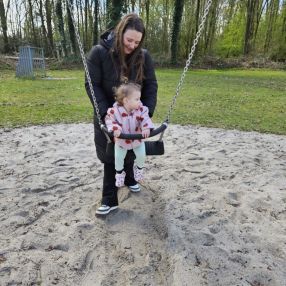 T, Babysitter in Valkenburg