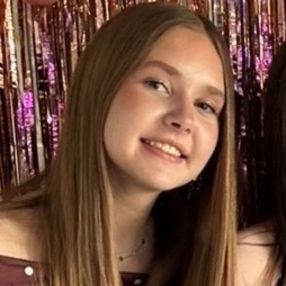 Meike, Oppas in Velserbroek