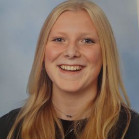 Yinthe, Babysitter in Gemert