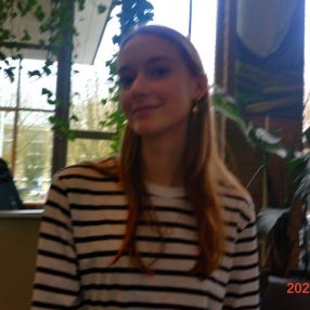 Sara, Oppas in Rosmalen