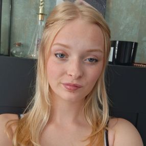 Briahna, Oppas in Eelde
