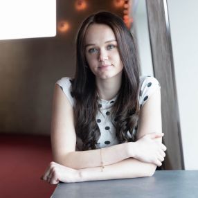Caitlyn, Babysitter in Veendam