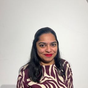 Darshna, Babysitter in Nieuwegein