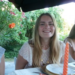 Olivia, Babysitter in Wassenaar