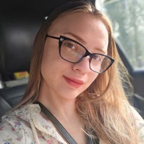 Merve, Babysitter in Den Haag