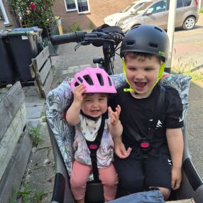 Simone, Gezin in Hellevoetsluis