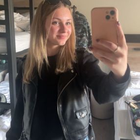 Meike, Babysitter in Emmeloord