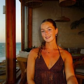 Kirsten, Babysitter in Schagen