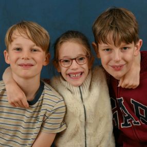 Evelyne, Gezin in Bussum