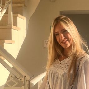 Melua, Babysitter in Bemmel