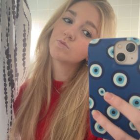 Elise, Babysitter in Dedemsvaart