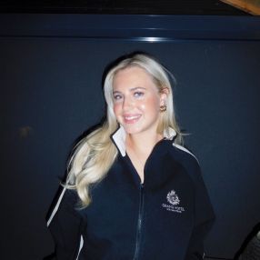 Amber, Babysitter in Hellevoetsluis