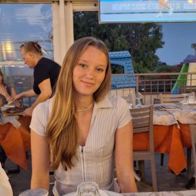 Yaela, Babysitter in Barendrecht