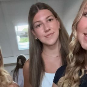Sarah, Oppas in Zuidland
