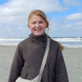 Eline, Oppas in Ijsselmuiden