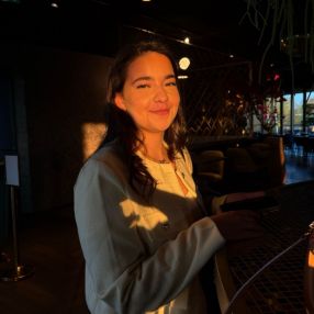 Norah, Oppas in Hoevelaken