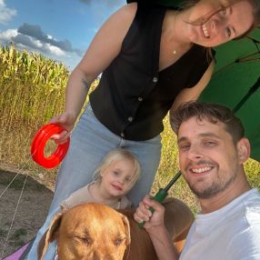 Anneke, Family in Huizen