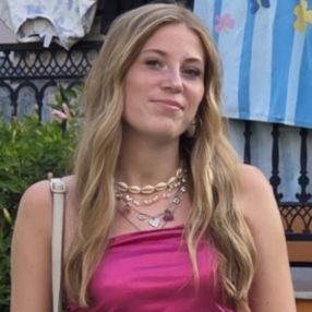 Amber, Babysitter in Bergschenhoek