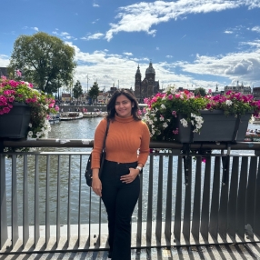 Tanu, Babysitter in Eindhoven