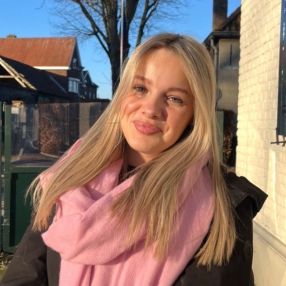 Jule, Oppas in Grubbenvorst