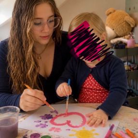 Lara, Babysitter in Genemuiden
