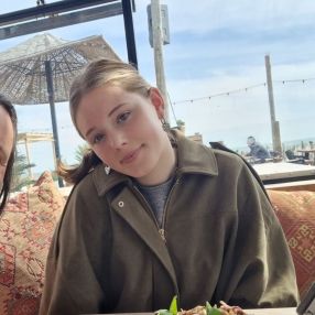 Lynn, Oppas in Katwijk aan den Rijn