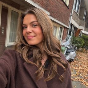 Josien, Babysitter in Bergen op Zoom