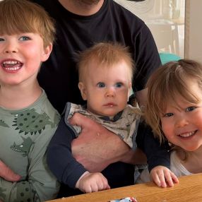 Dewi, Family in Aerdenhout