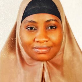 Latifat, Babysitter in Zoetermeer