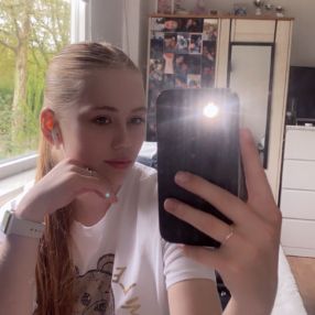 Anouk, Oppas in Bovenkarspel
