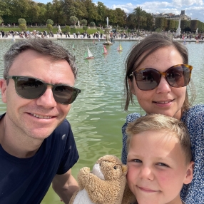 Nadine, Family in Hilversum
