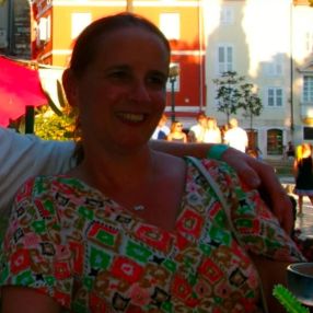 Rebecca, Babysitter in Voorschoten
