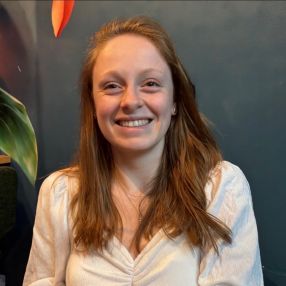 Manon, Babysitter in Gemert