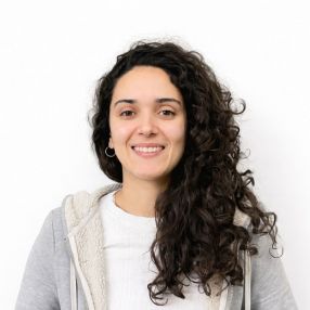 Camila Cardoso, Oppas in Leiden