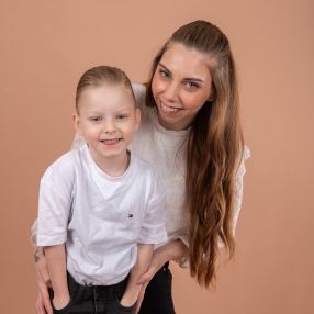 Ramona, Oppas in Akkrum